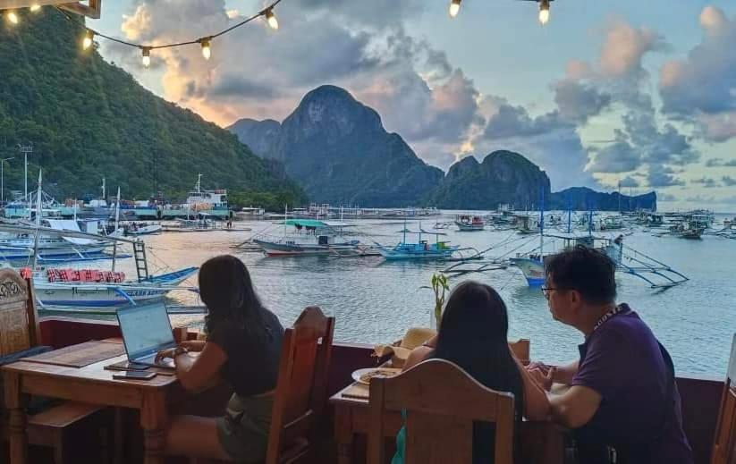 La Salangane Beach Hotel - Downtown El Nido Exterior foto